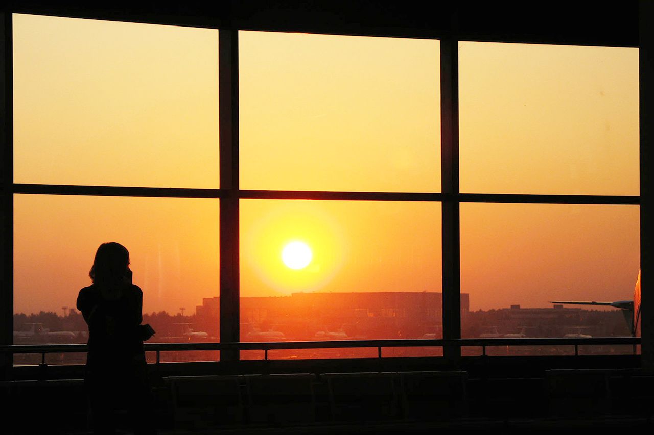 Как купить дешевые авиабилеты и летать от 10 евро?